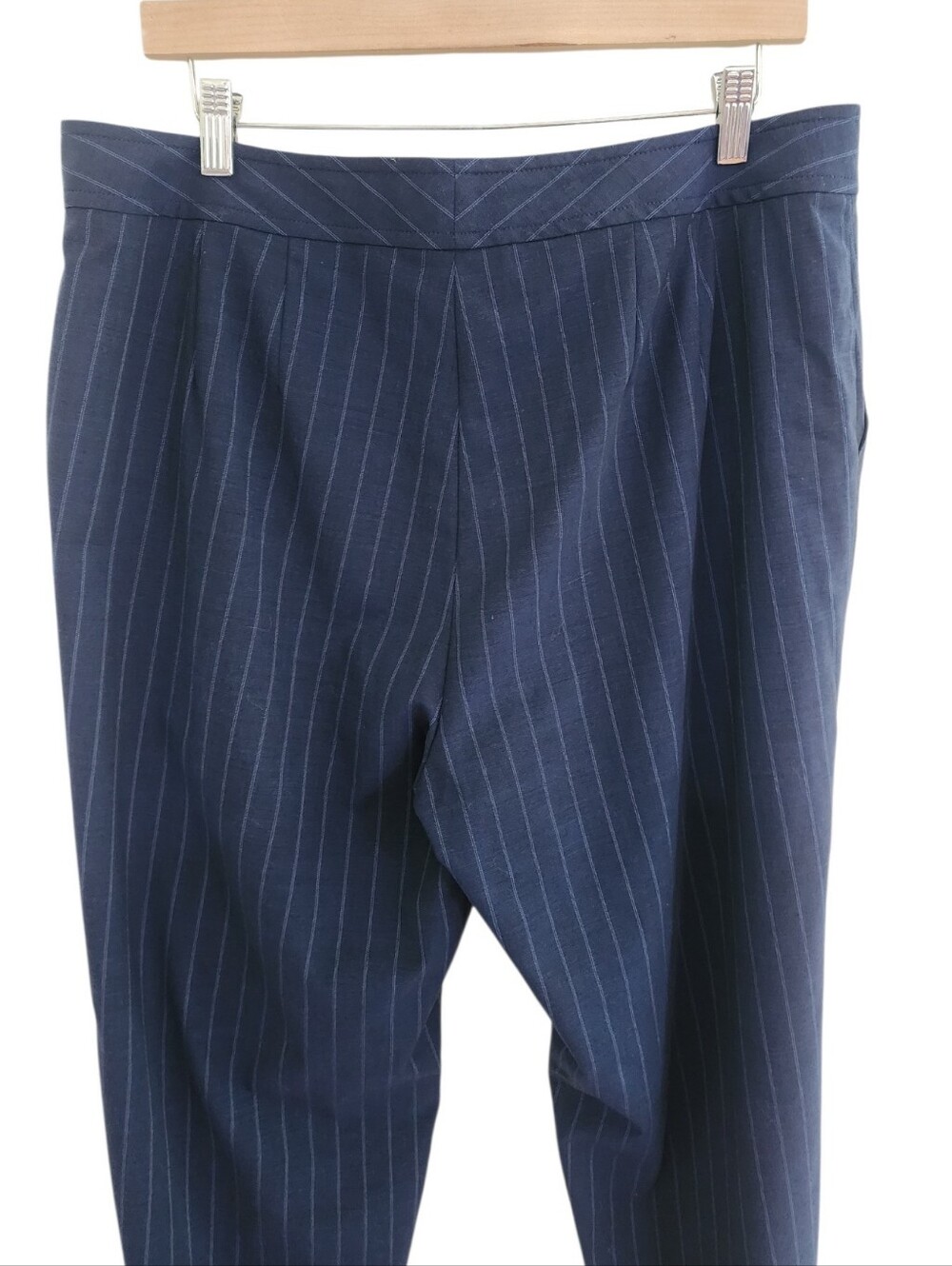 St. John Wool Silk Pinstripe Tailored Trousers Navy Size 14 Made in USA - Picture 8 of 10